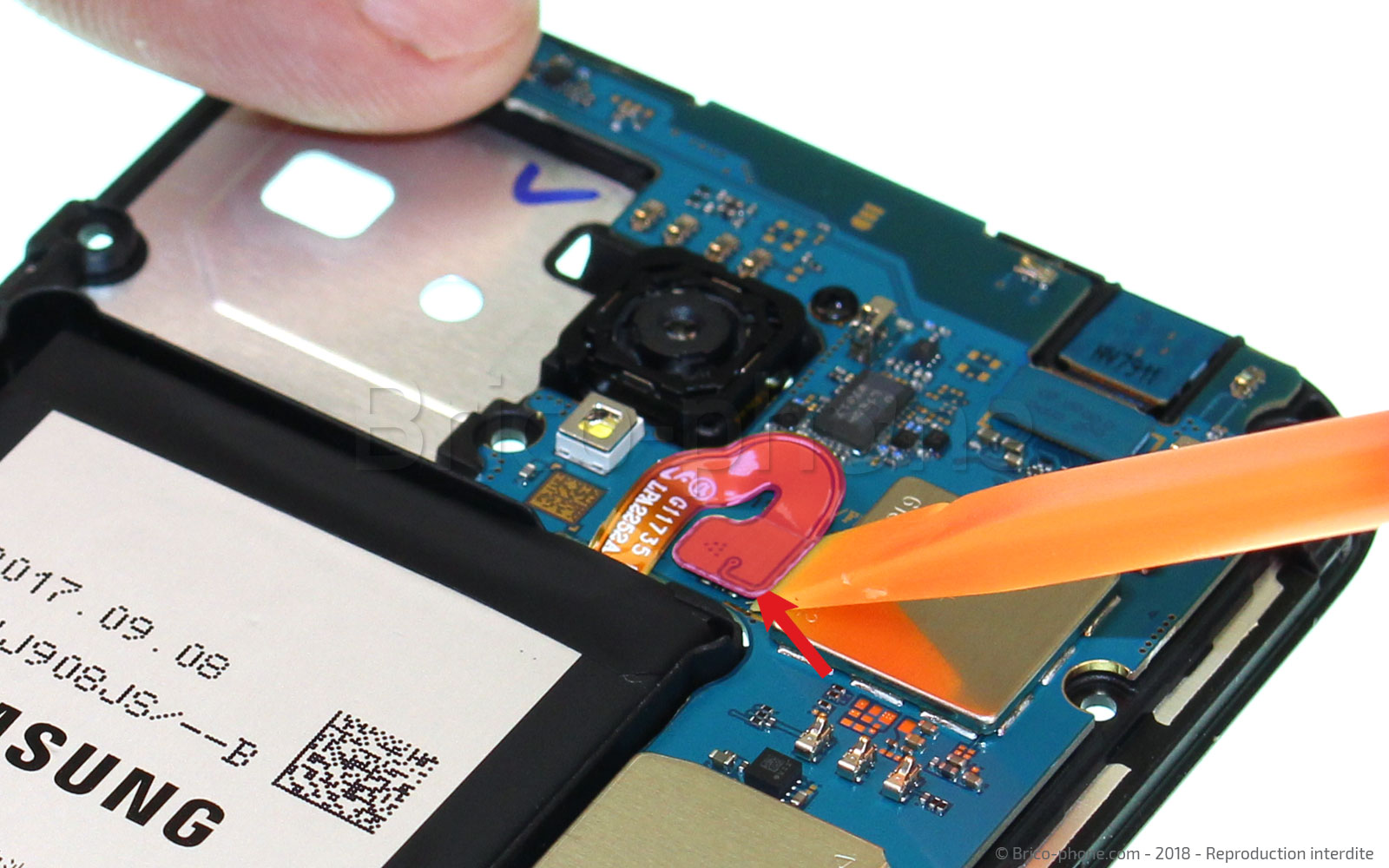 Changement de batterie sur Galaxy J3 2017 photo 1