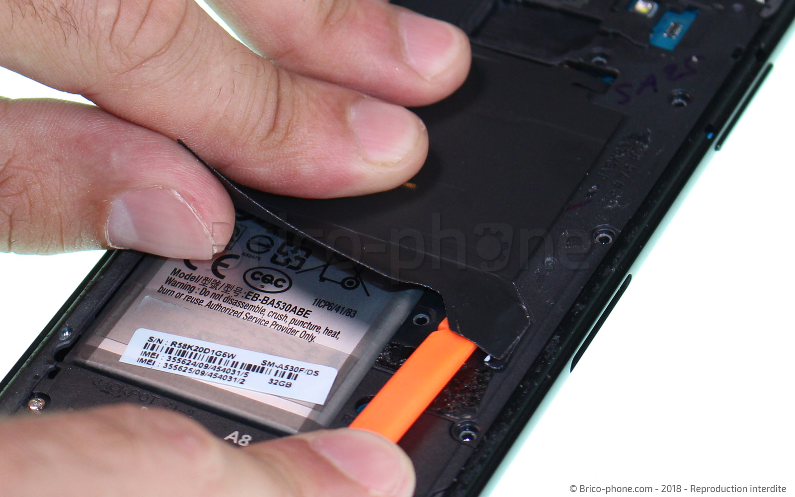 Changement d'écran (vitre+LCD) sur Galaxy A8 2018 photo 2