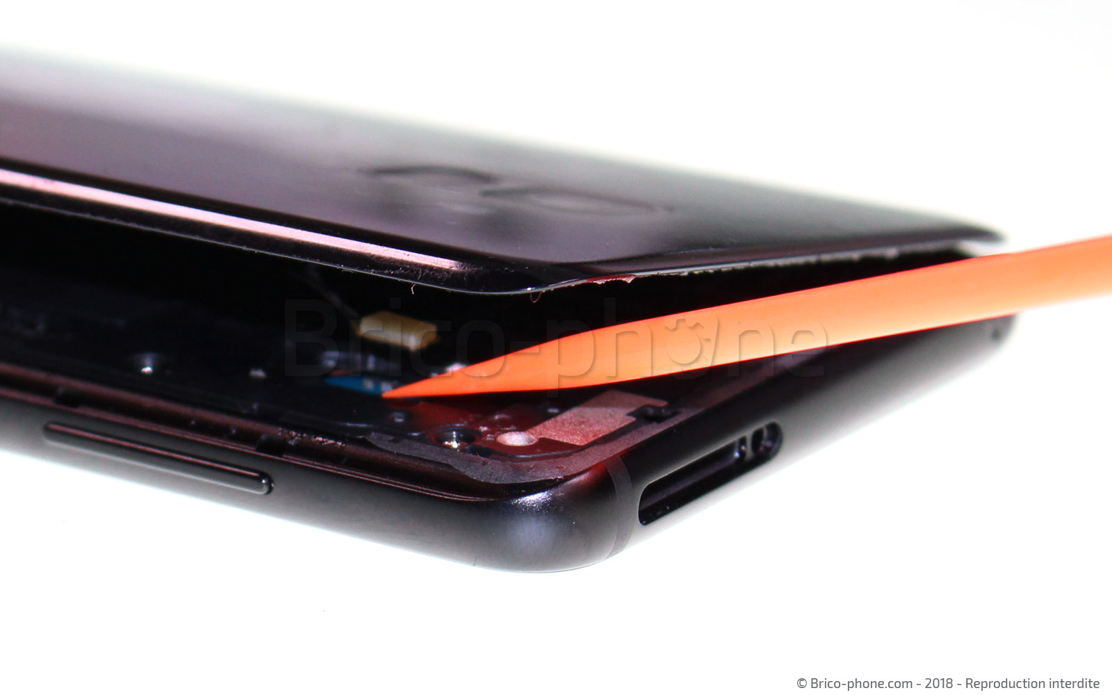 Changement de batterie sur Galaxy A8 2018 photo 3