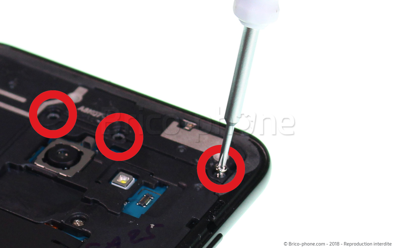 Changement de batterie sur Galaxy A8 2018 photo 2