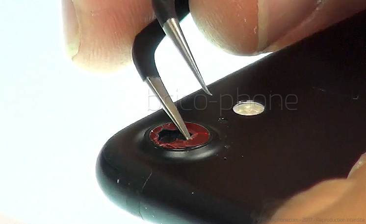 Changement de lentille de protection d'appareil photo sur iPhone 6 Plus photo 2