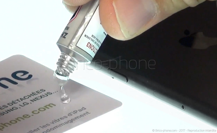 Changement de lentille de protection d'appareil photo sur iPhone 6S Plus photo 1