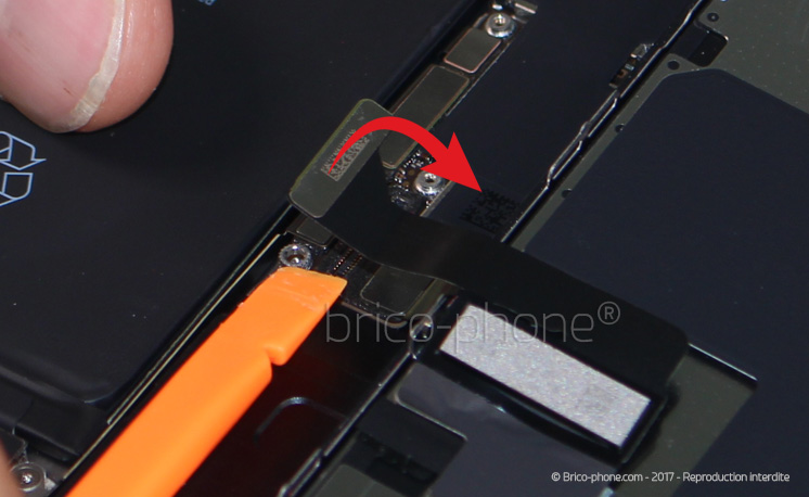 Changement du connecteur de charge sur iPhone 8 Plus photo 2
