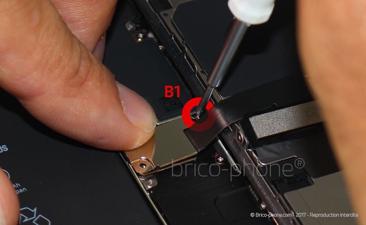 Changement de nappe power et volume sur iPhone 8 Plus photo 2