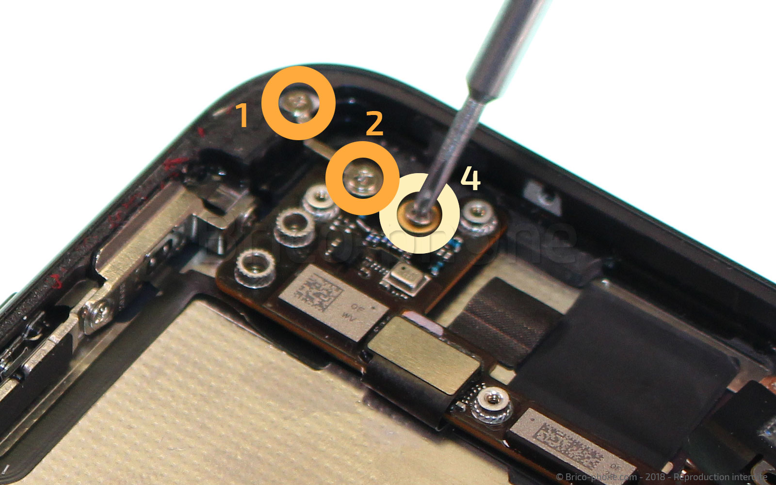 Changement de nappe power et volume sur iPhone 8 Plus photo 3