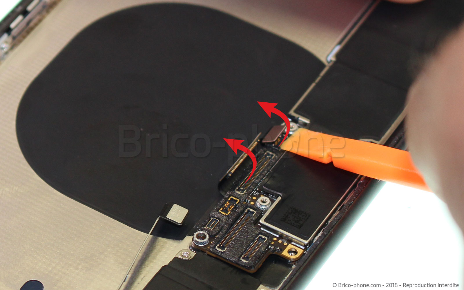 Changement de nappe power et volume sur iPhone 8 Plus photo 2