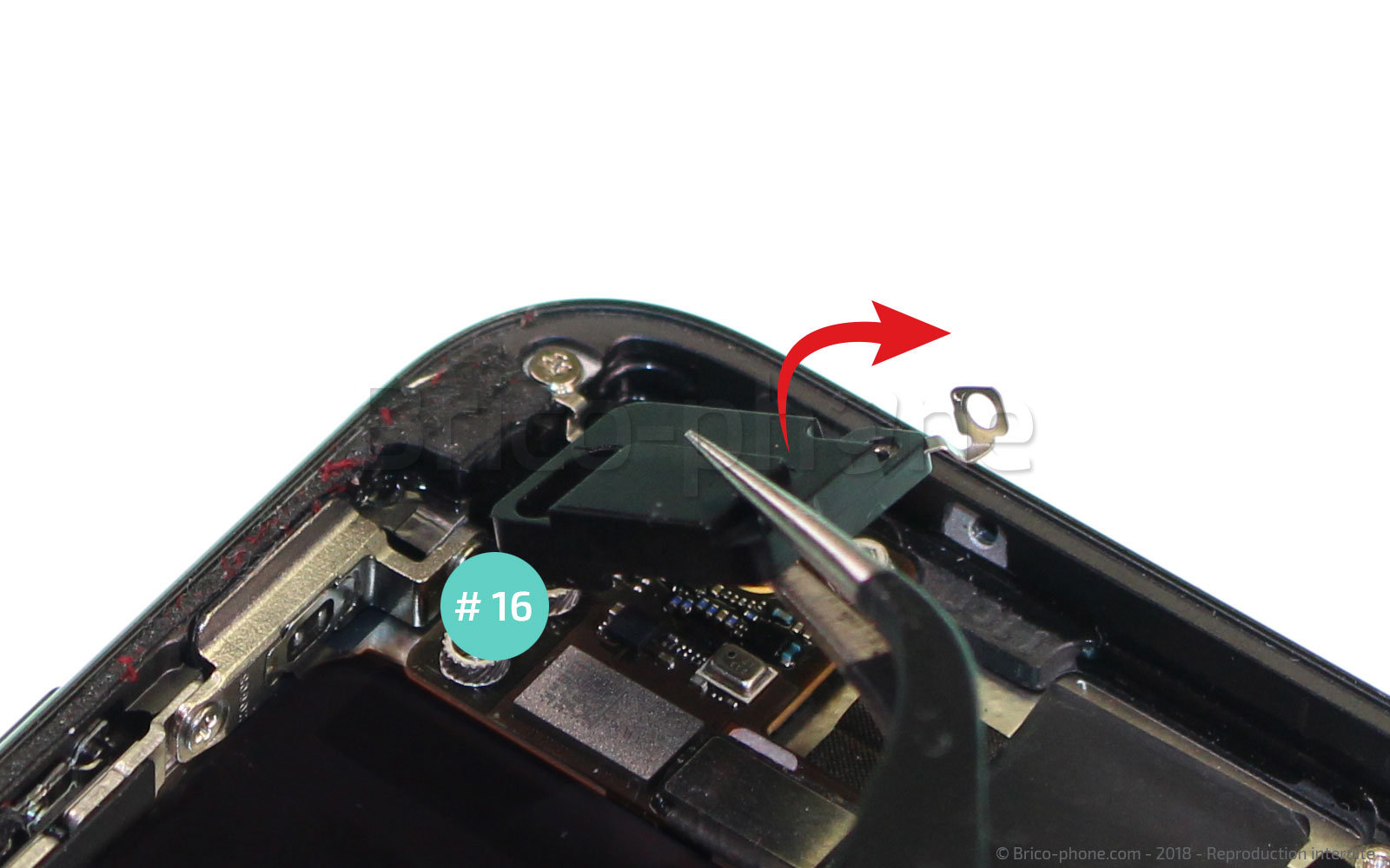 Désoxydation de la carte mère sur iPhone 8 Plus photo 2