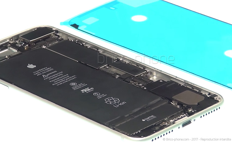 Changement du joint d'étanchéité sur iPhone 7 photo 2