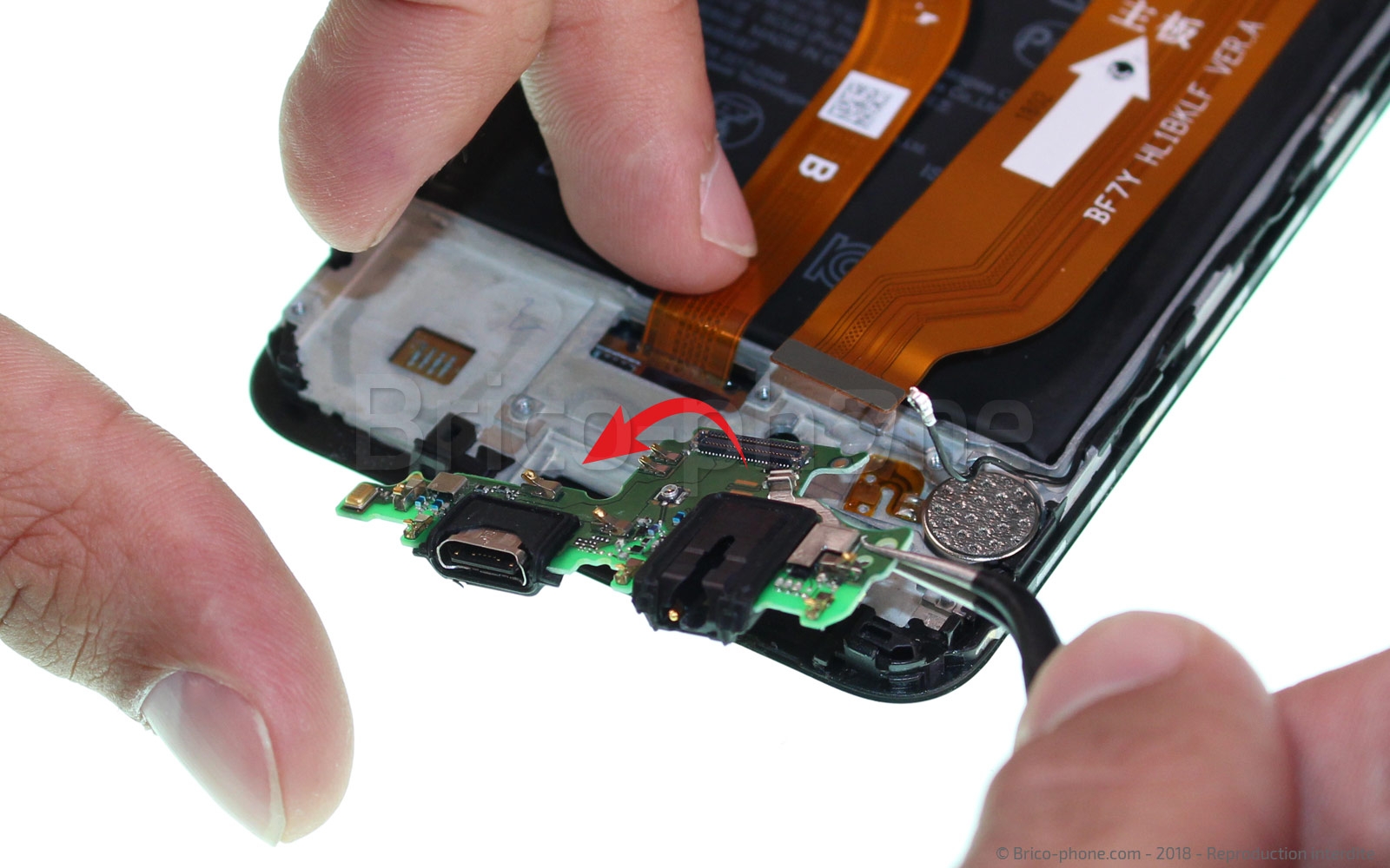 Changement du connecteur de charge sur Honor View 10 photo 2