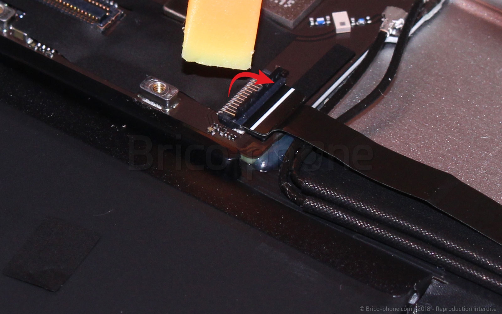 Démontage Complet sur iPad 6 2018 photo 3