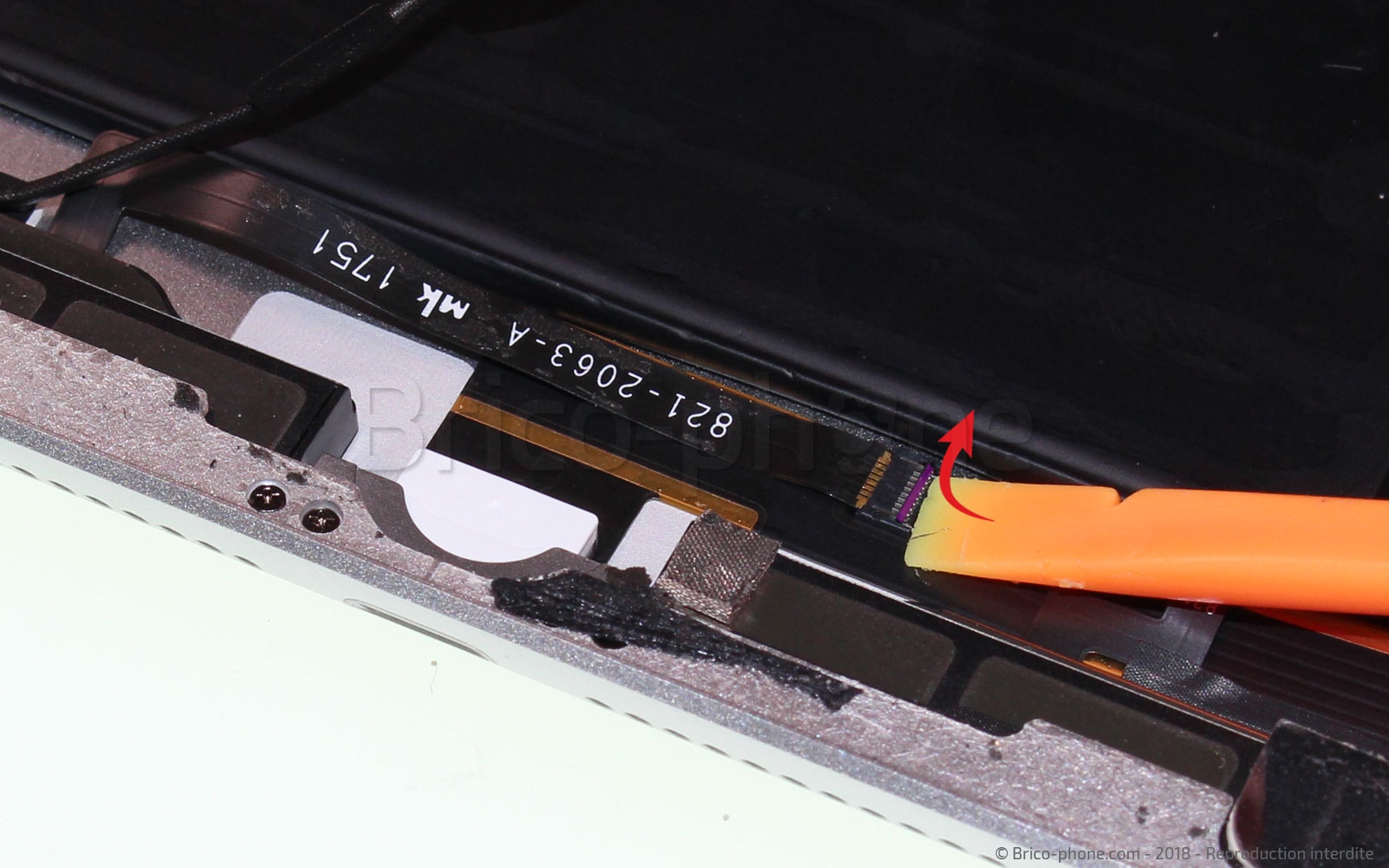 Démontage Complet sur iPad 6 2018 photo 3