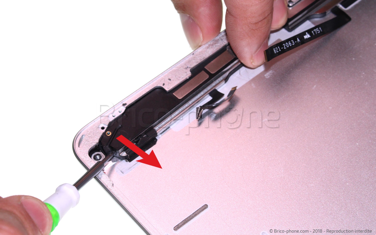 Démontage Complet sur iPad 6 2018 photo 2