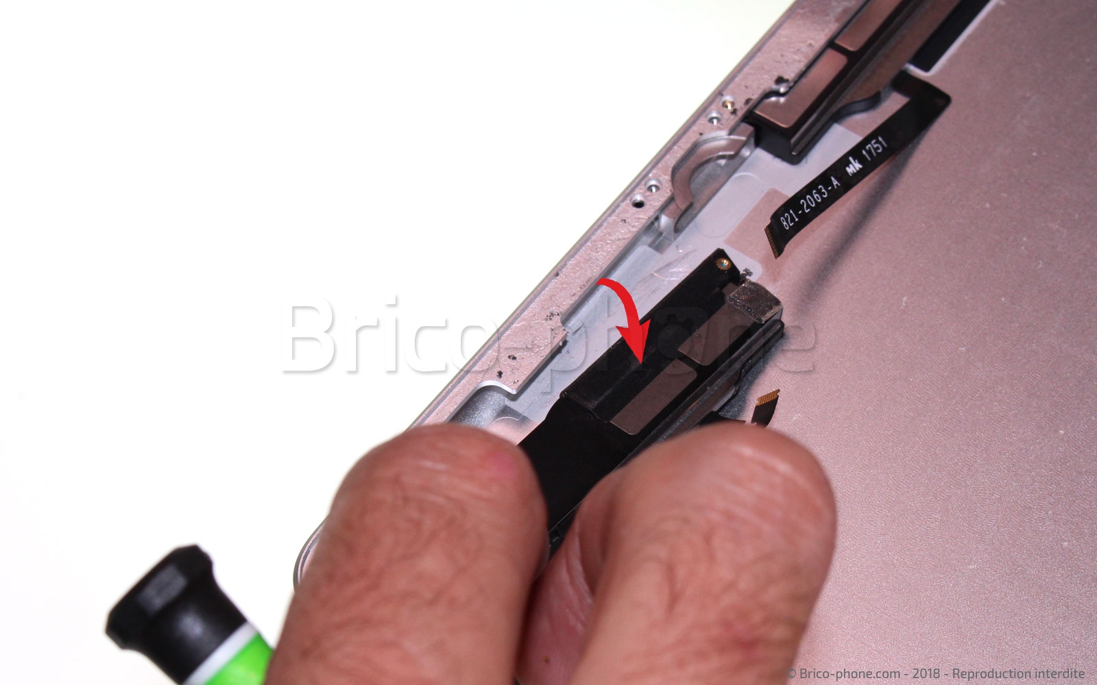 Démontage Complet sur iPad 6 2018 photo 3