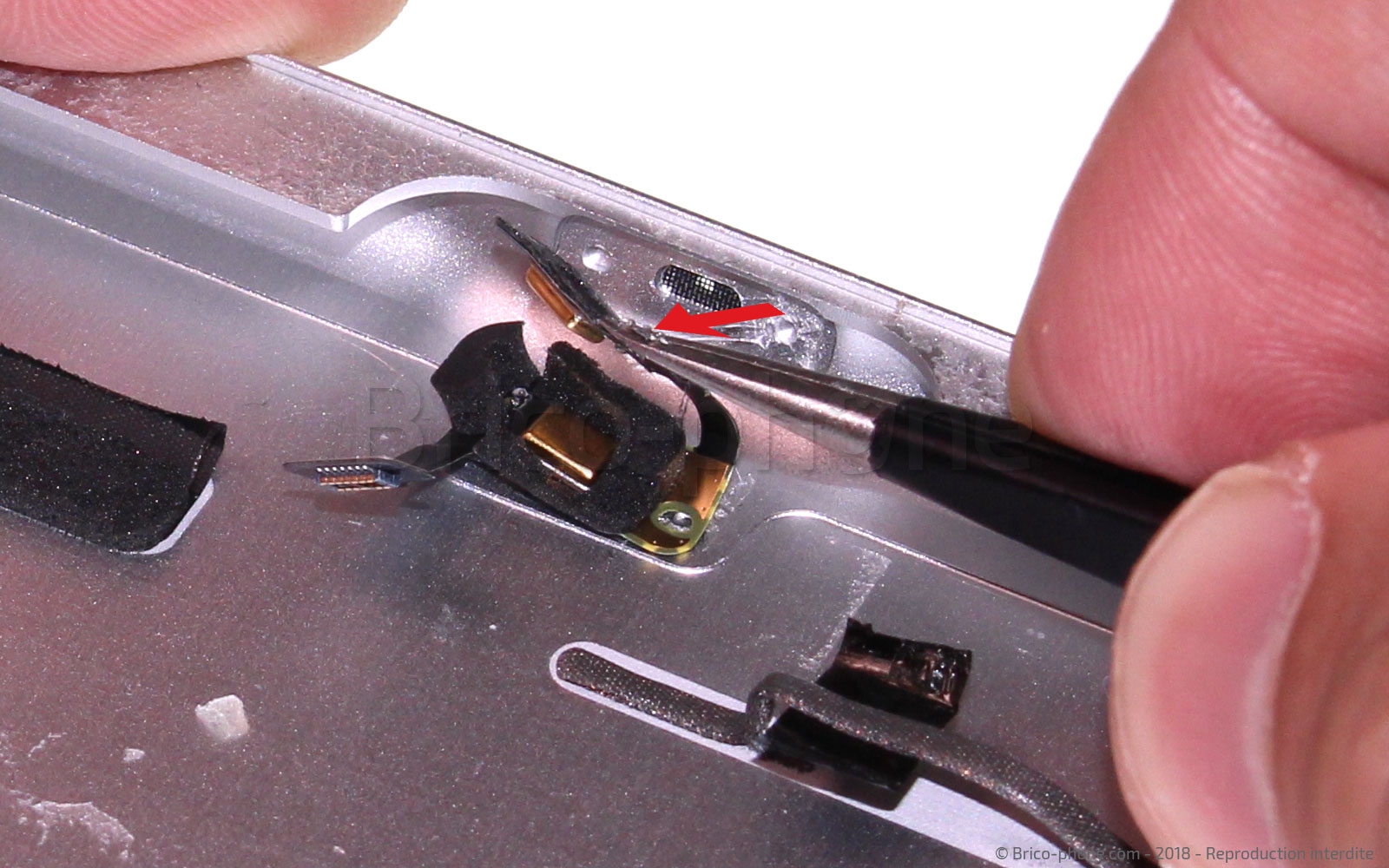 Démontage Complet sur iPad 6 2018 photo 3