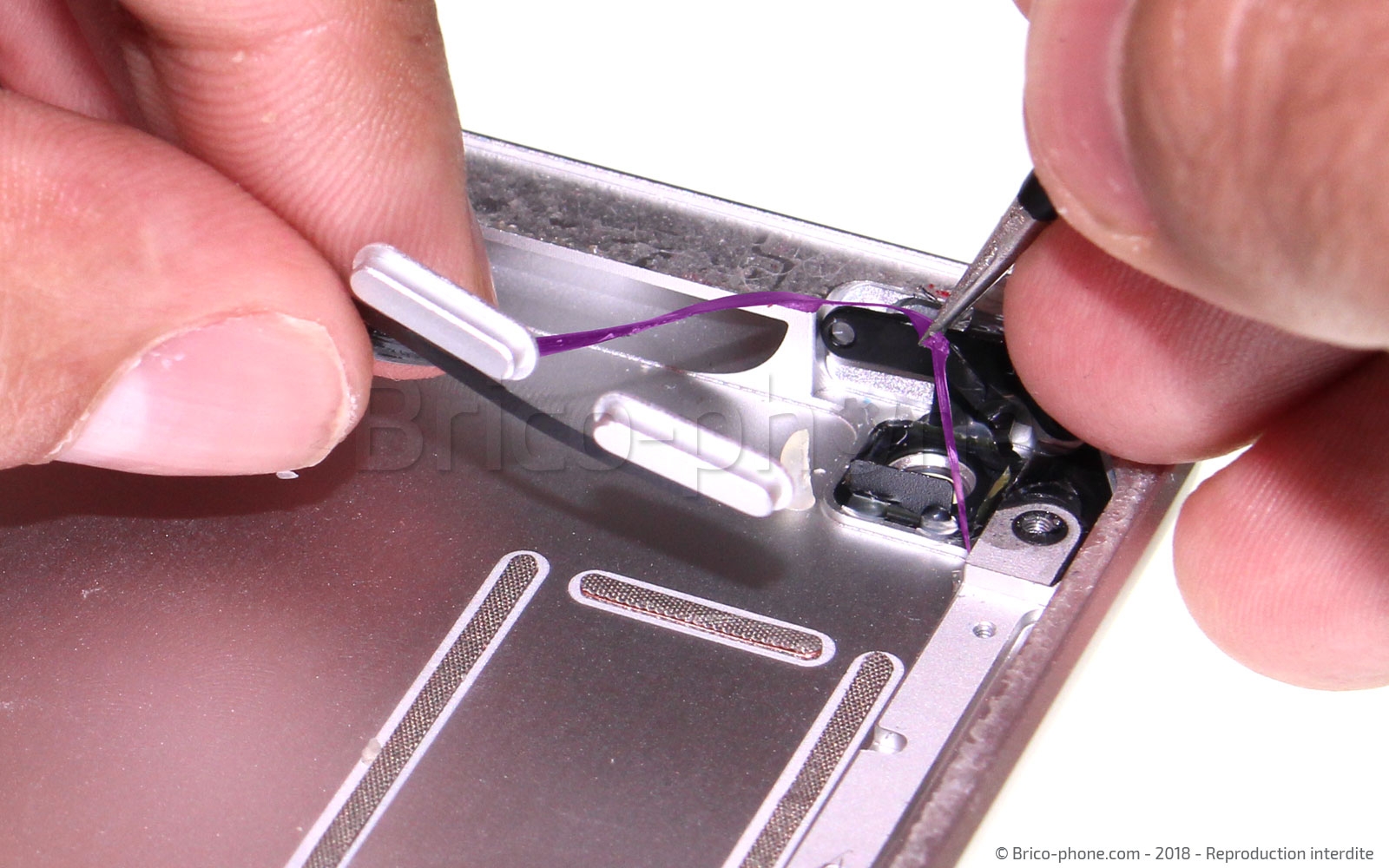 Démontage Complet sur iPad 6 2018 photo 3