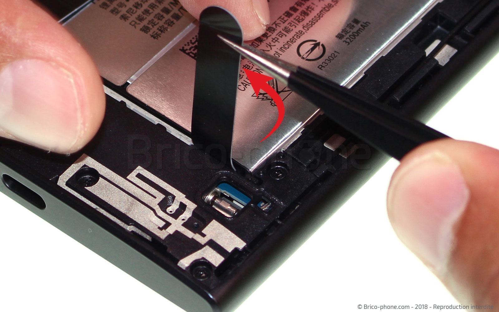 Changement de batterie sur Xperia L2 - L2 Dual photo 1