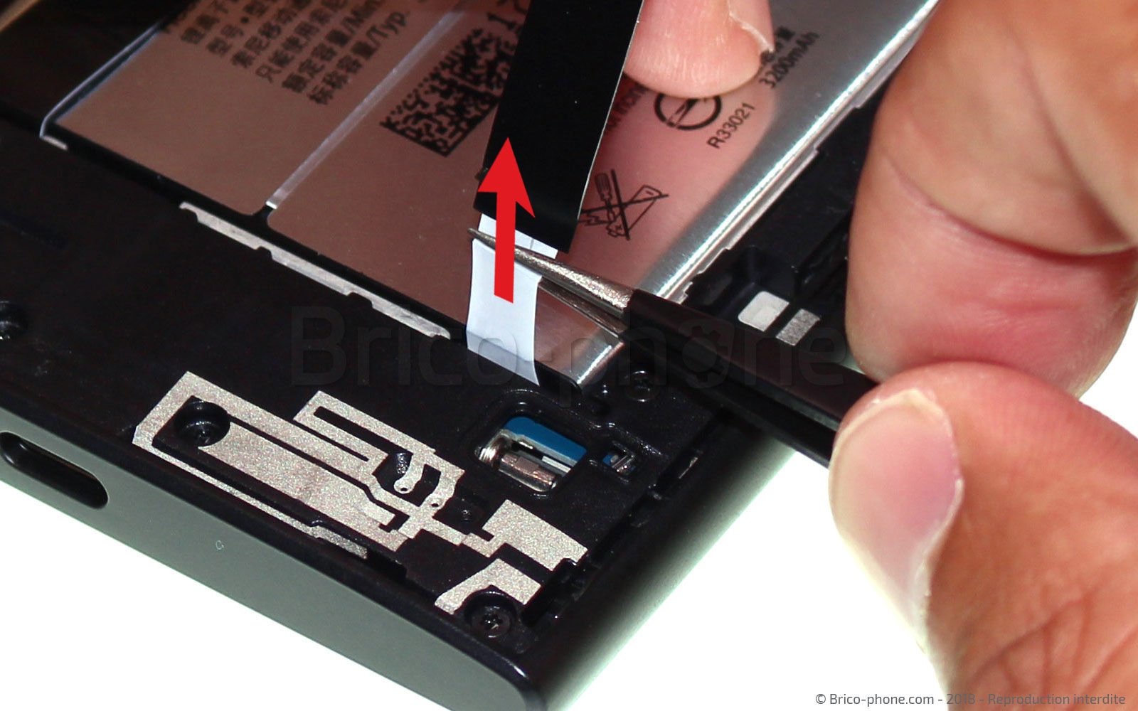 Changement de batterie sur Xperia L2 - L2 Dual photo 2