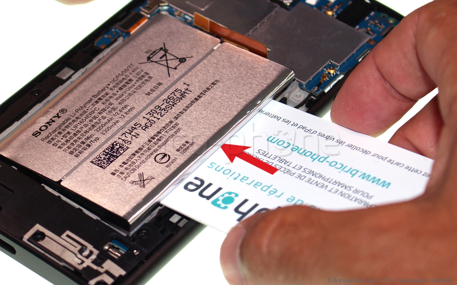 Changement de batterie sur Xperia L2 - L2 Dual photo 2