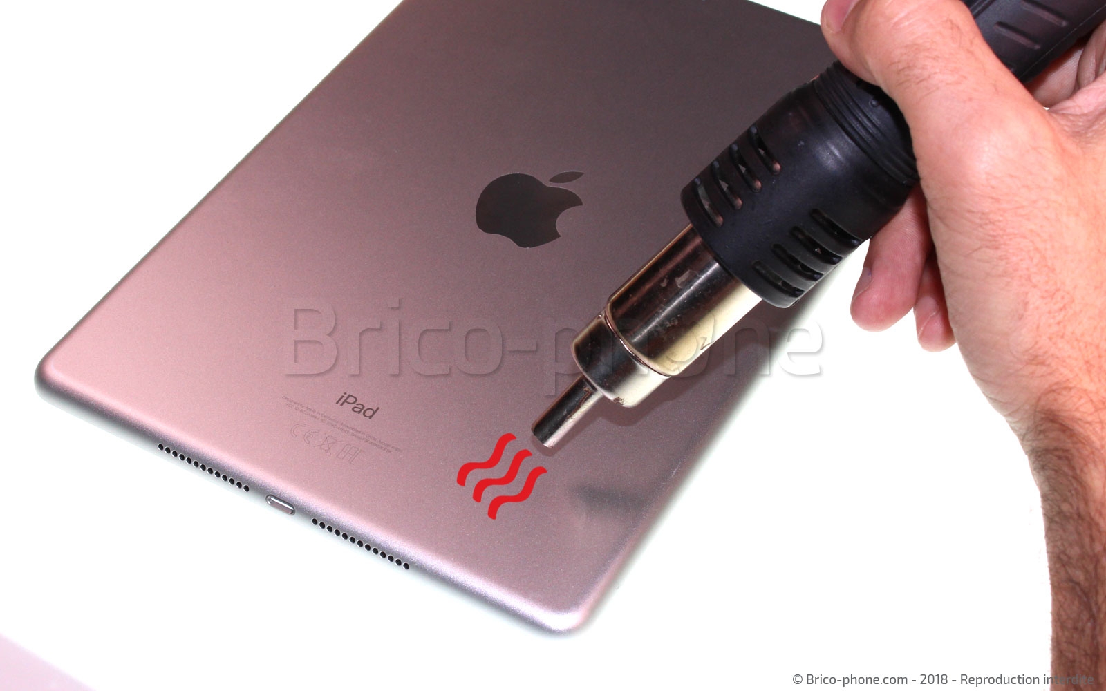 Changement de batterie sur iPad 6 2018 photo 1