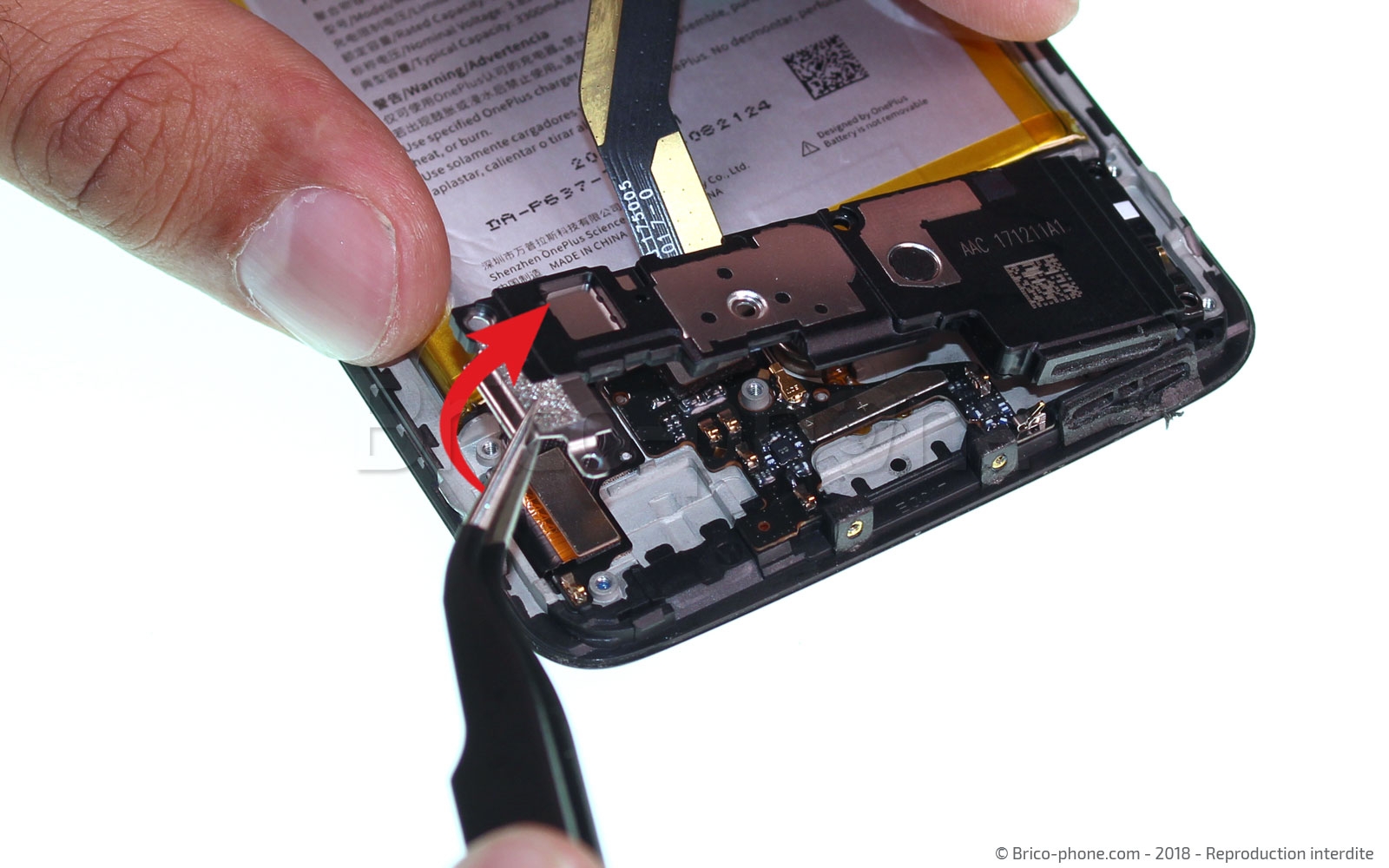 Changement d'écran (vitre+LCD) sur OnePlus 5T photo 3