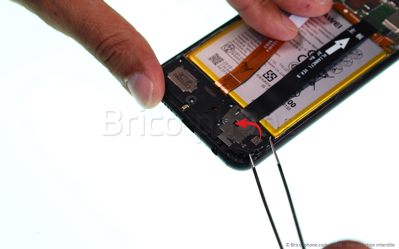 Changement du connecteur de charge et prise Jack sur P20 lite photo 2