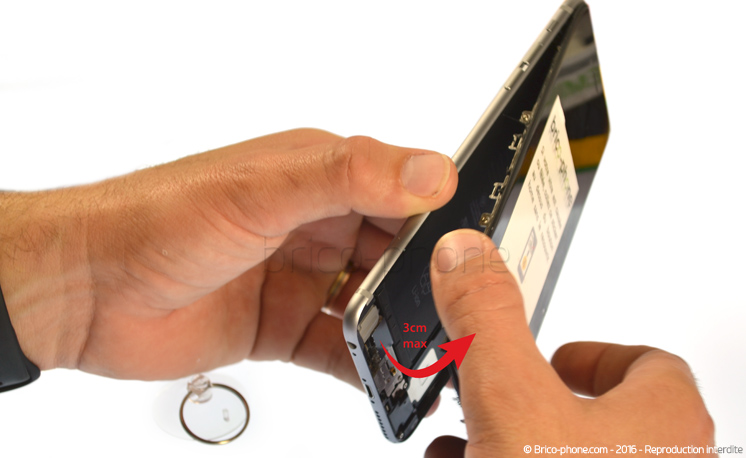 Changement de nappe bouton Home sur iPhone 6S Plus photo 1