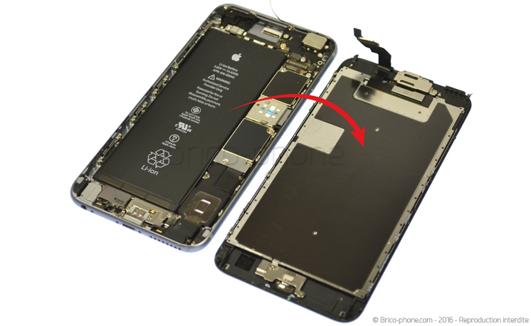 Changement de nappe bouton Home sur iPhone 6S Plus photo 1