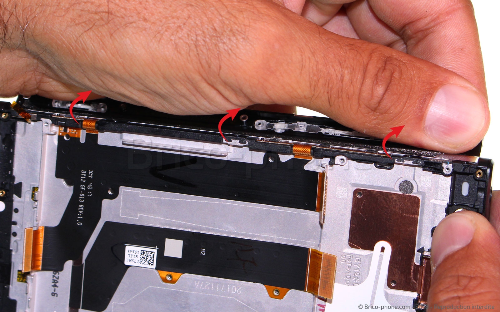 Changement d'écran (vitre+LCD) sur Xperia XA2 - XA2 Dual photo 3