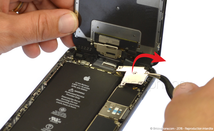 Changement de nappe caméra avant Facetime sur iPhone 6S Plus photo 1