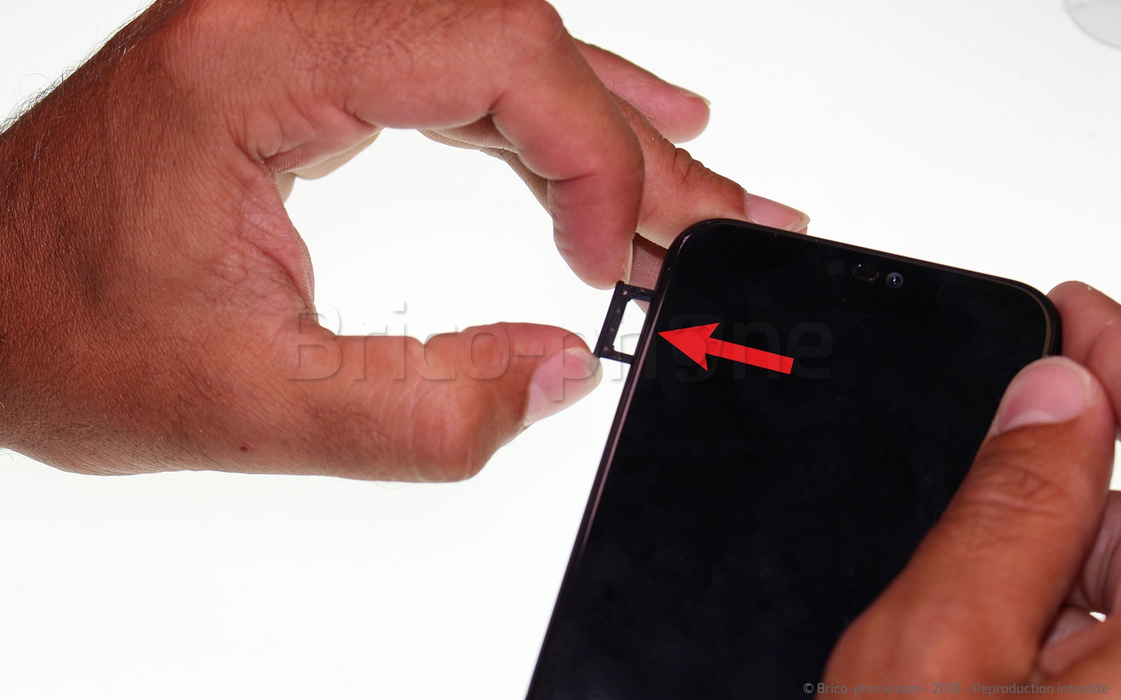 Changement d'écran (vitre+châssis+batterie) sur P20 lite photo 3