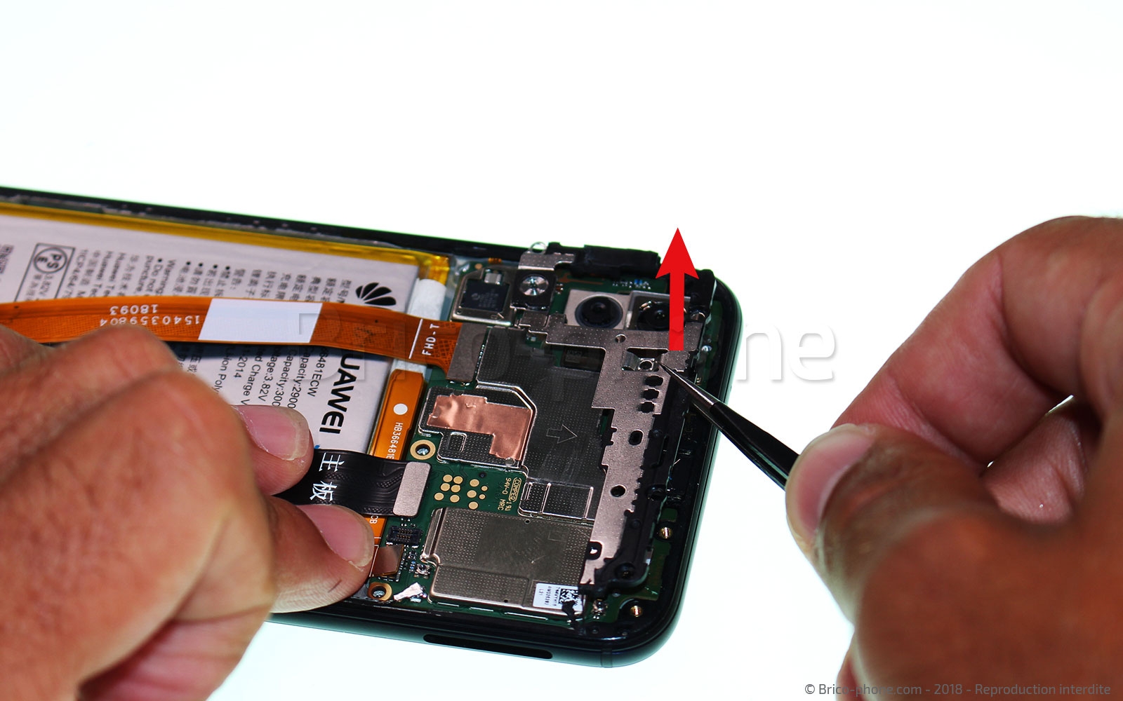 Changement d'écran (vitre+châssis+batterie) sur P20 lite photo 3