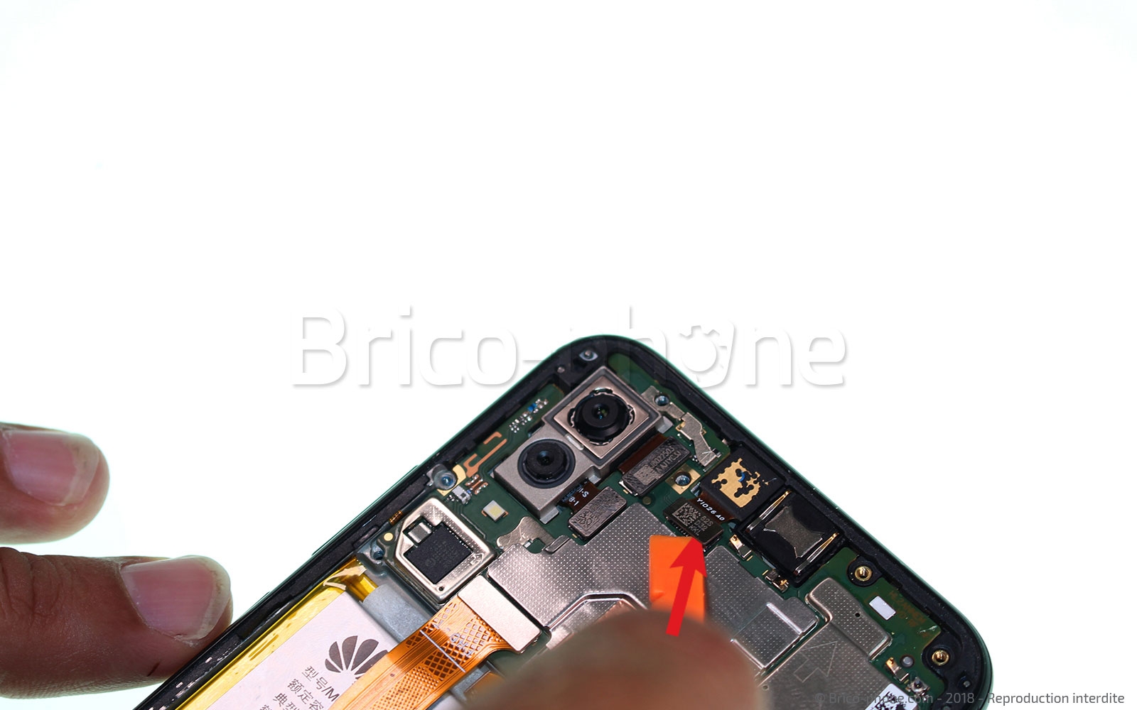 Changement d'écran (vitre+châssis+batterie) sur P20 lite photo 1