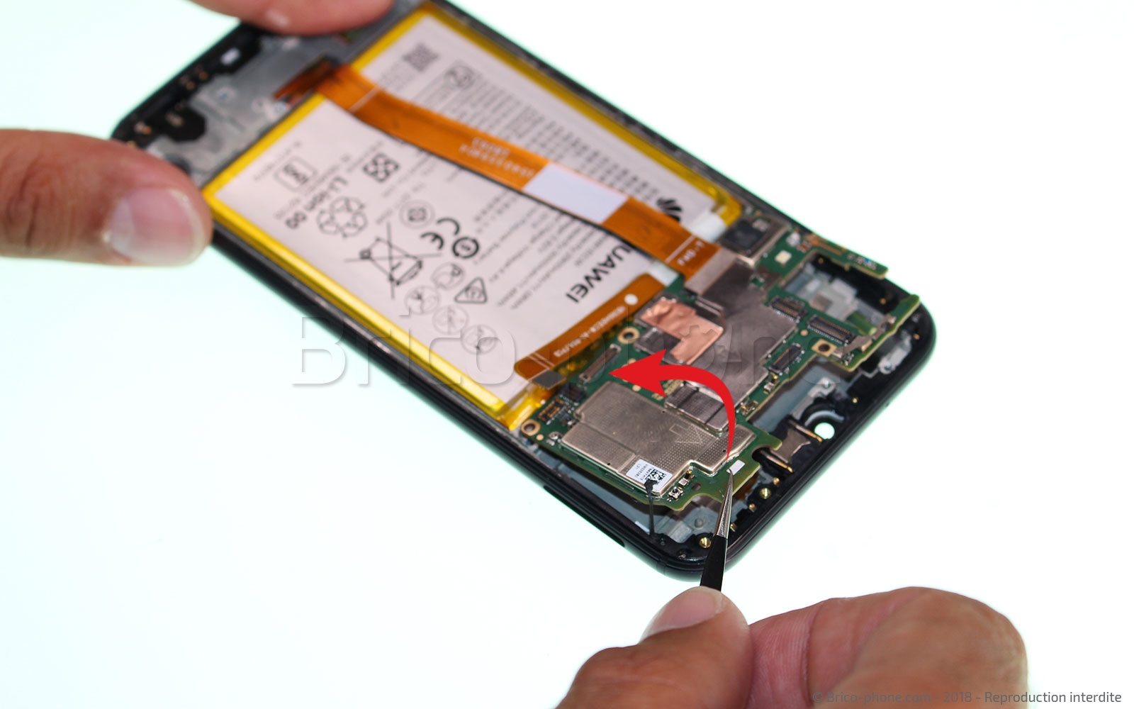 Changement d'écran (vitre+châssis+batterie) sur P20 lite photo 1