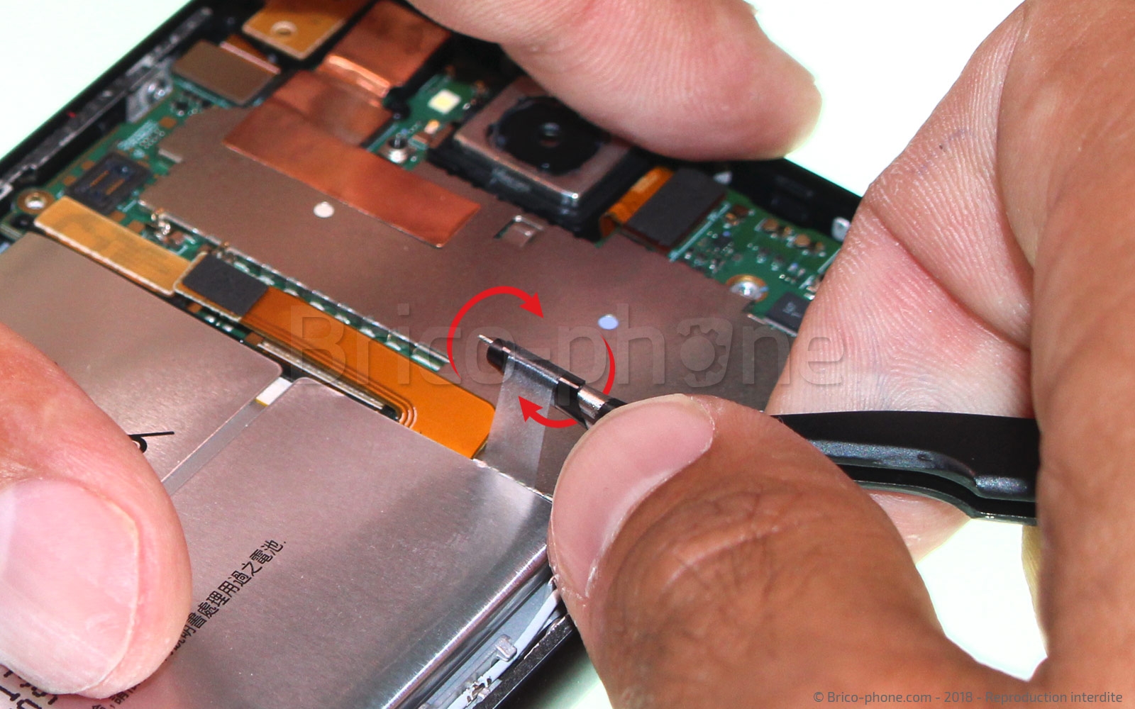 Changement de batterie sur Xperia XA2 - XA2 Dual photo 1