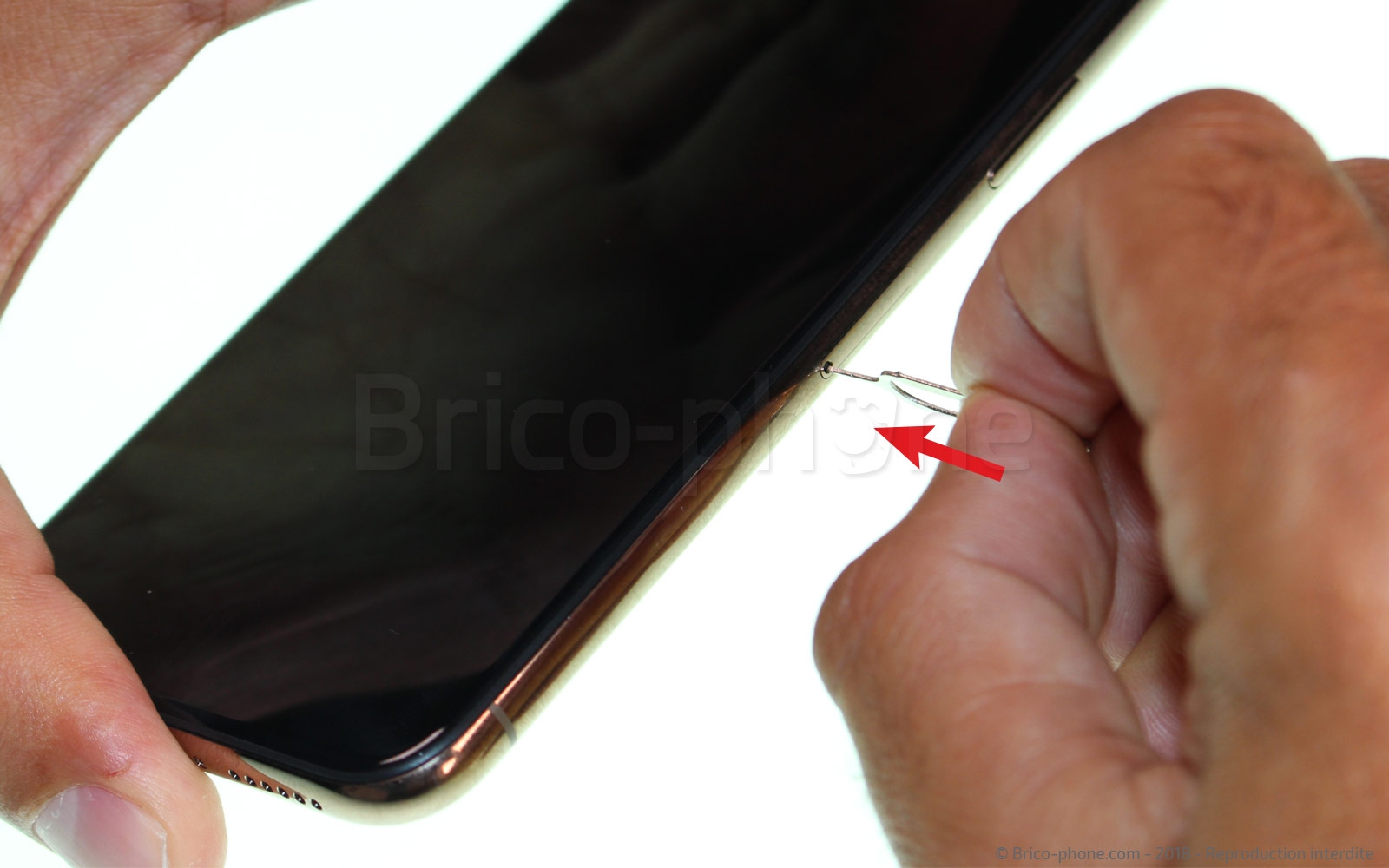 Changement d'écran (vitre+OLED) sans éléments prémontés sur iPhone XS photo 2