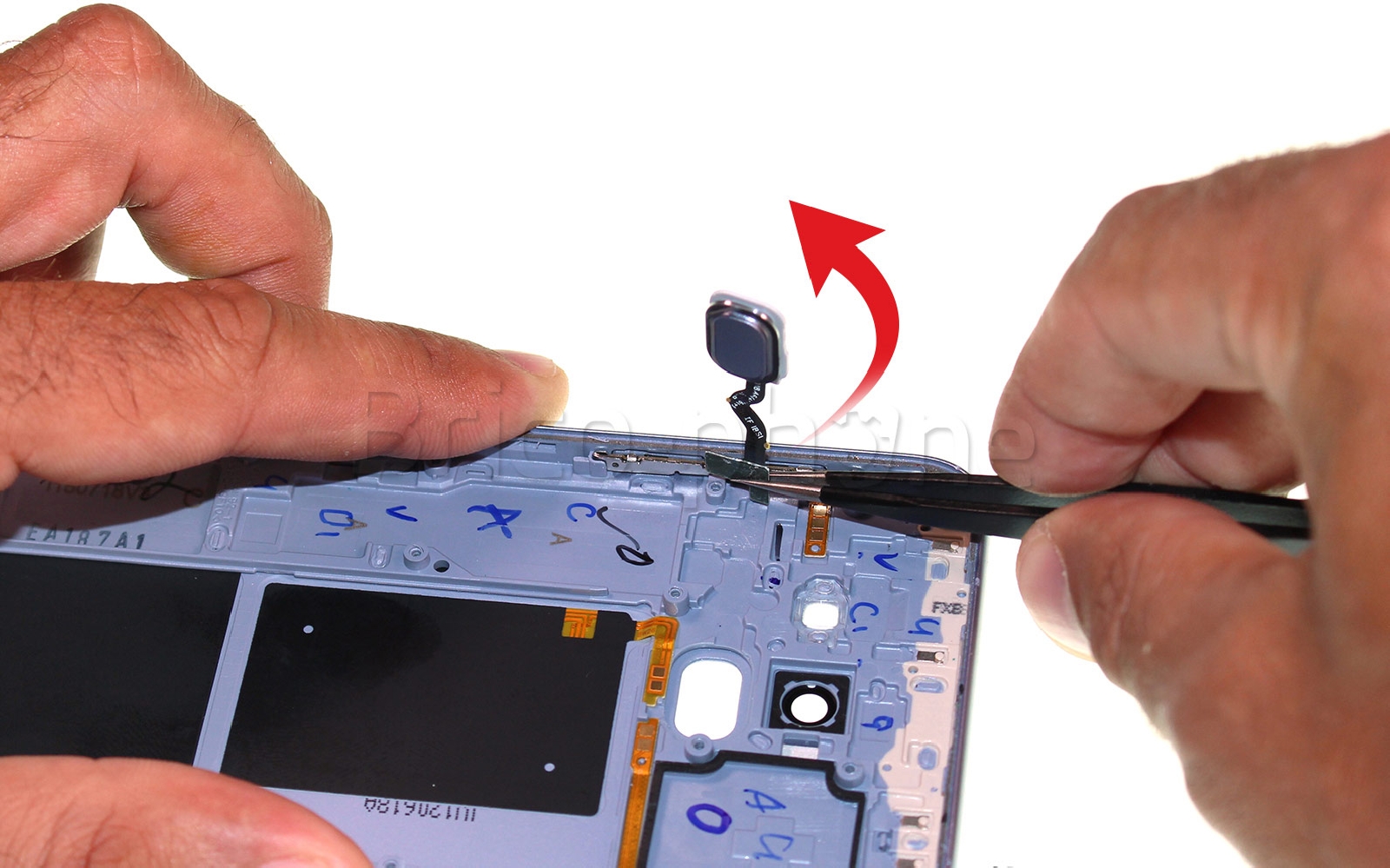 Changement de coque arrière sur Galaxy J6 photo 3