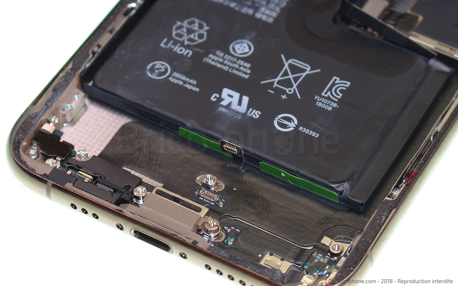 Changement du connecteur de charge sur iPhone XS photo 4
