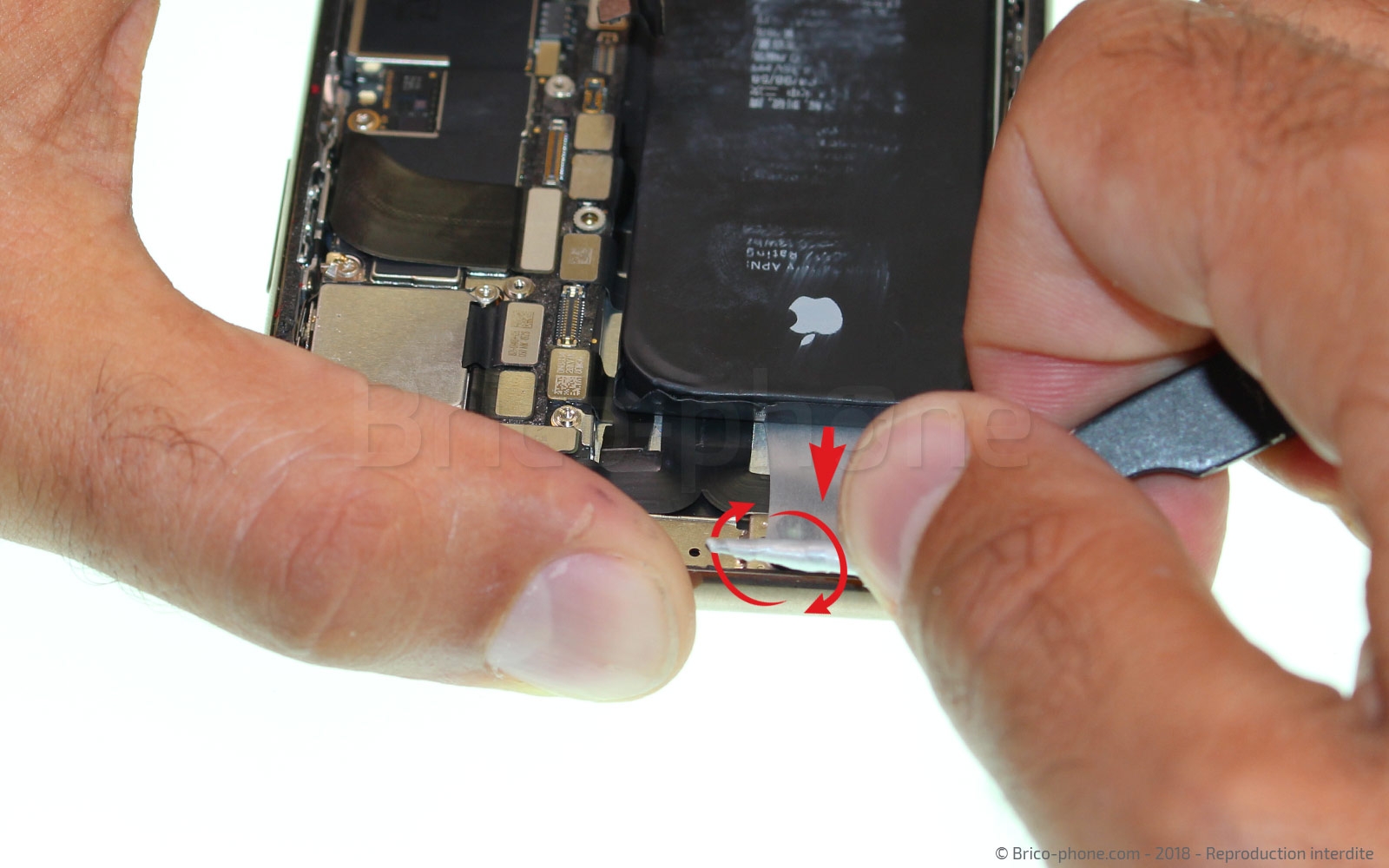 Changement du connecteur de charge sur iPhone XS photo 3