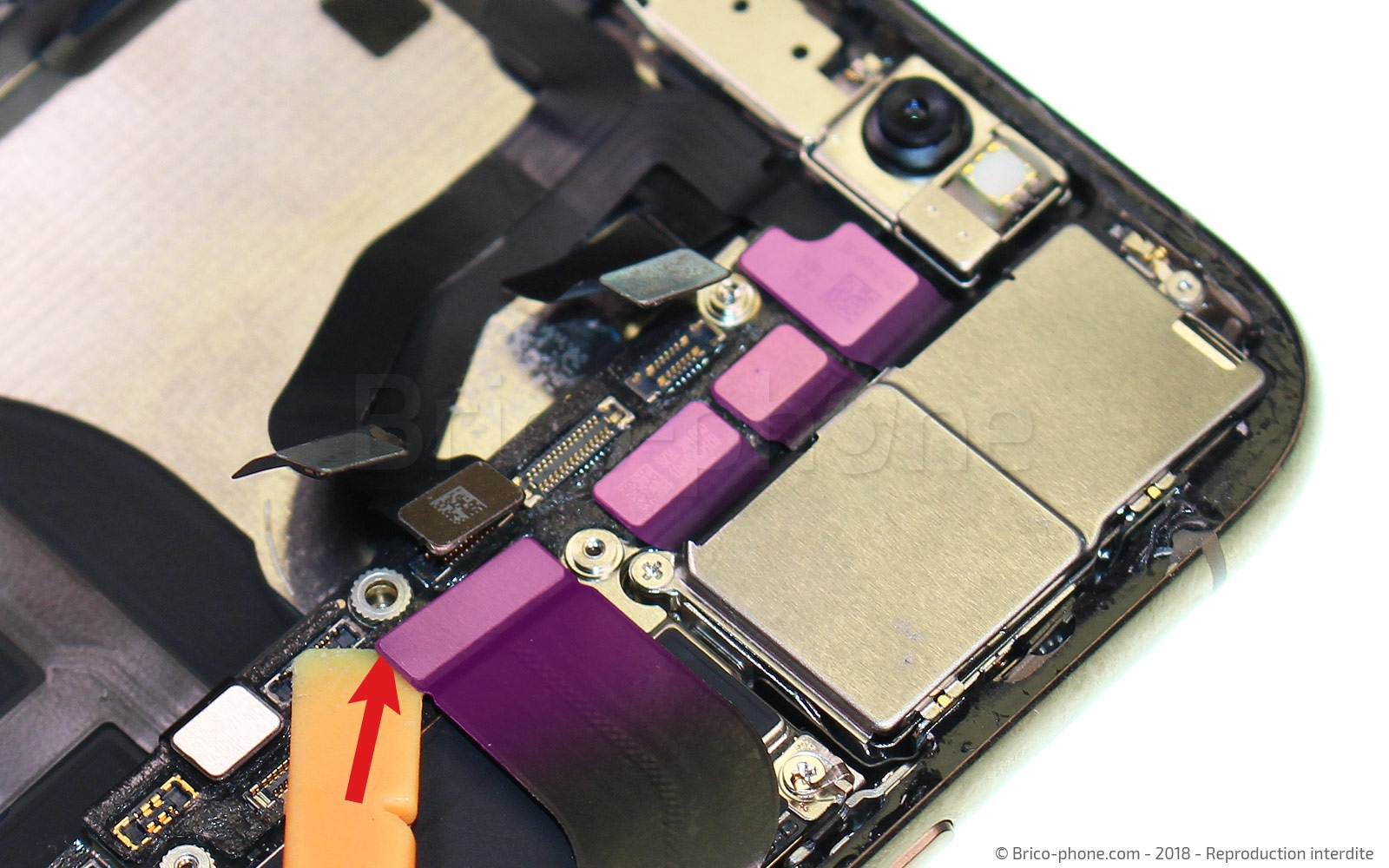 Changement du connecteur de charge sur iPhone XS photo 3