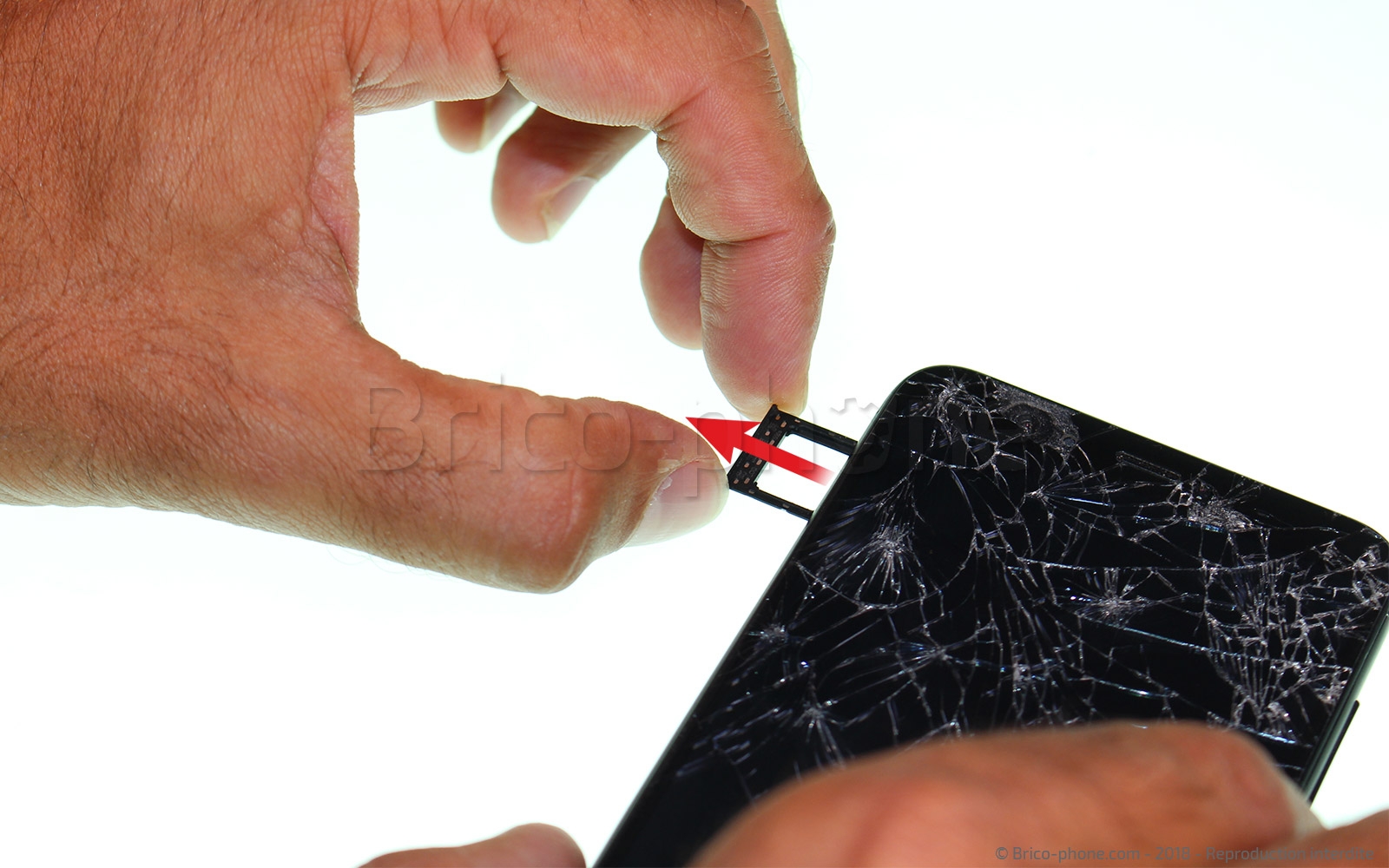 Changement de coque arrière avec lecteur d'empreintes sur P Smart 2018 photo 3