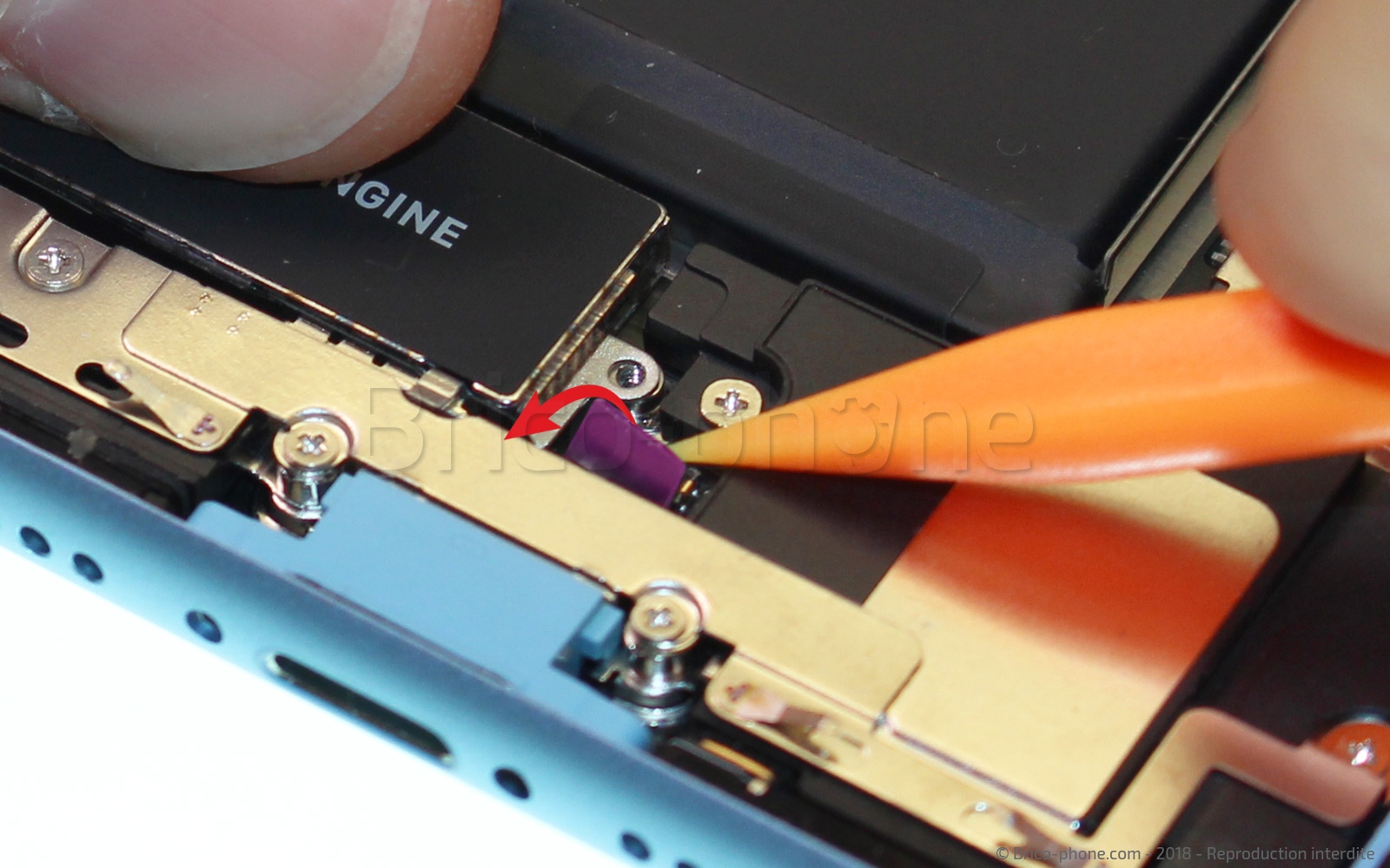 Changement de batterie sur iPhone XR photo 2
