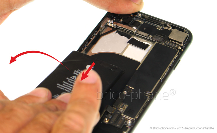 Changement de batterie sur iPhone 8 photo 4