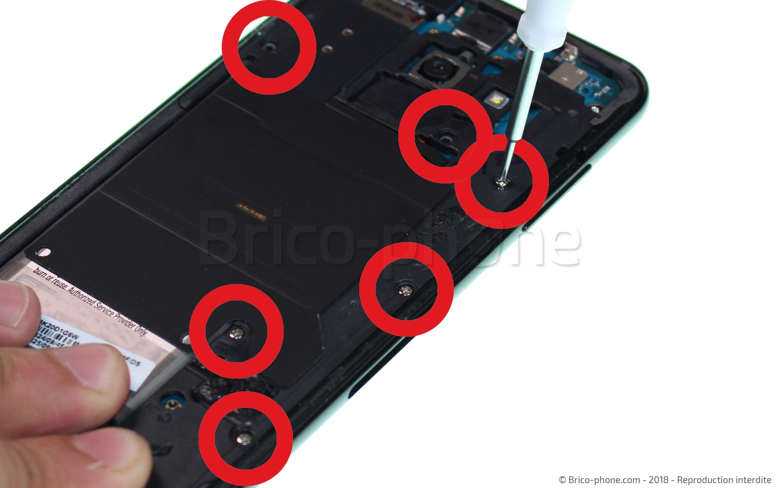 Changement du haut-parleur externe / antenne NFC sur Galaxy A8 2018 photo 1