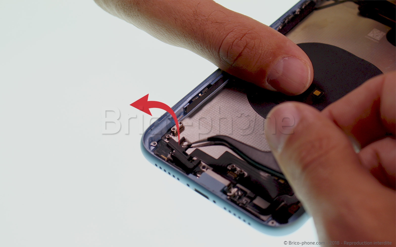 Démontage complet  sur iPhone XR photo 2