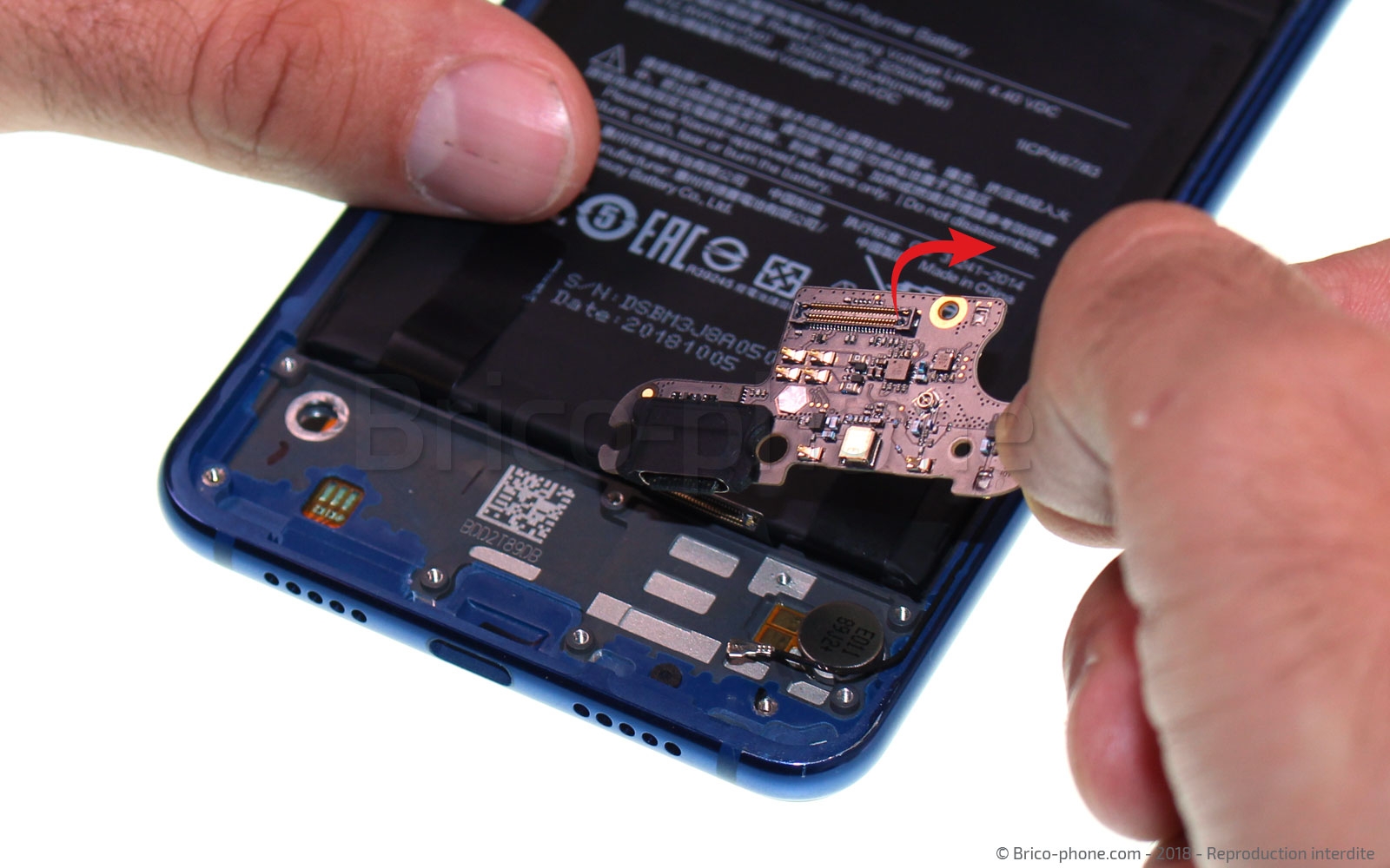 Changement du connecteur de charge sur Mi 8 Lite photo 2