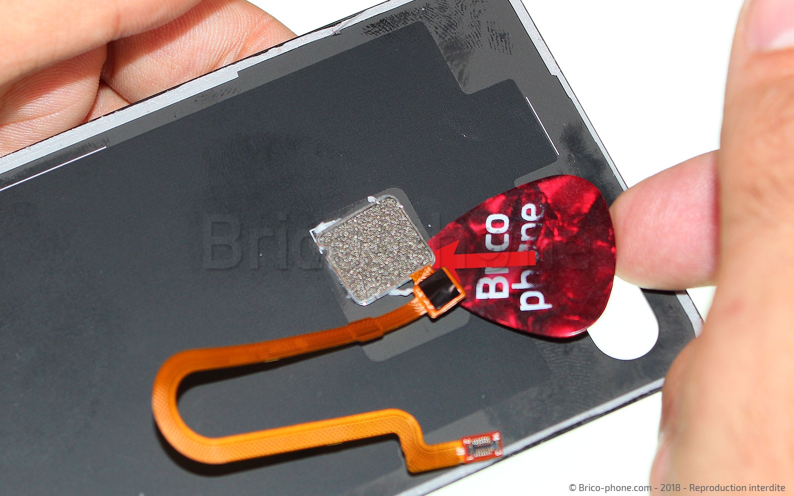 Changement de vitre arrière sur Mi 8 Lite photo 2