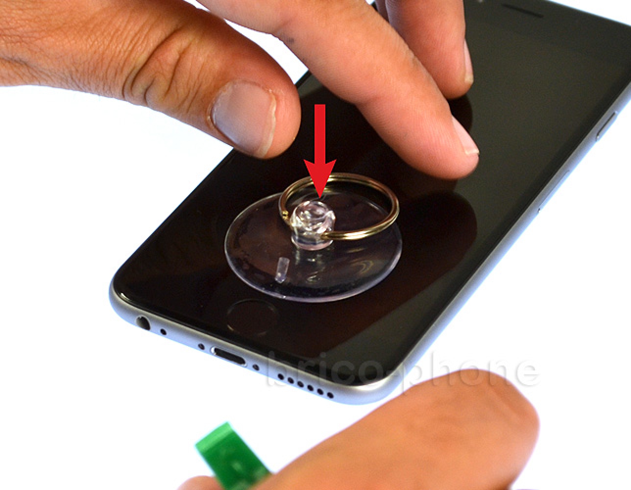 Changement de nappe caméra avant Facetime sur iPhone 6S photo 1