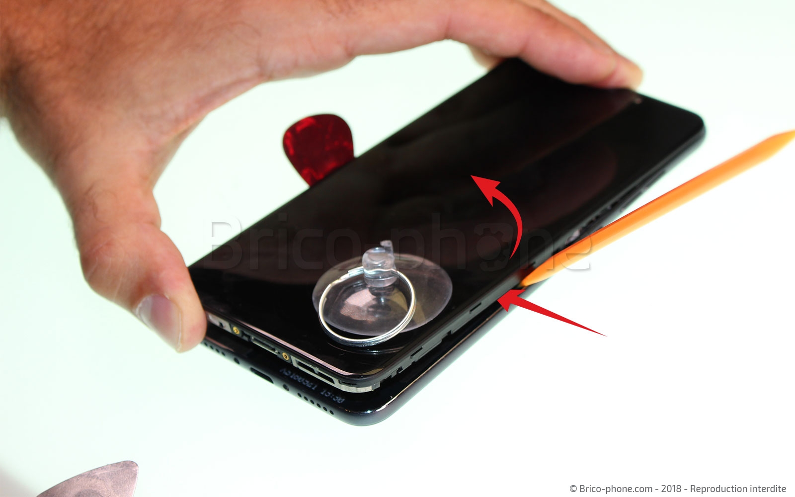 Changement d'écran (vitre+LCD) sur Pocophone F1 photo 4