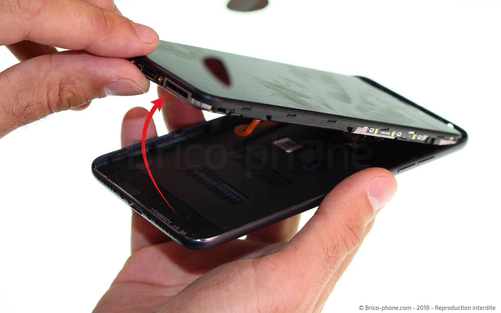 Changement d'écran (vitre+LCD) sur Pocophone F1 photo 1