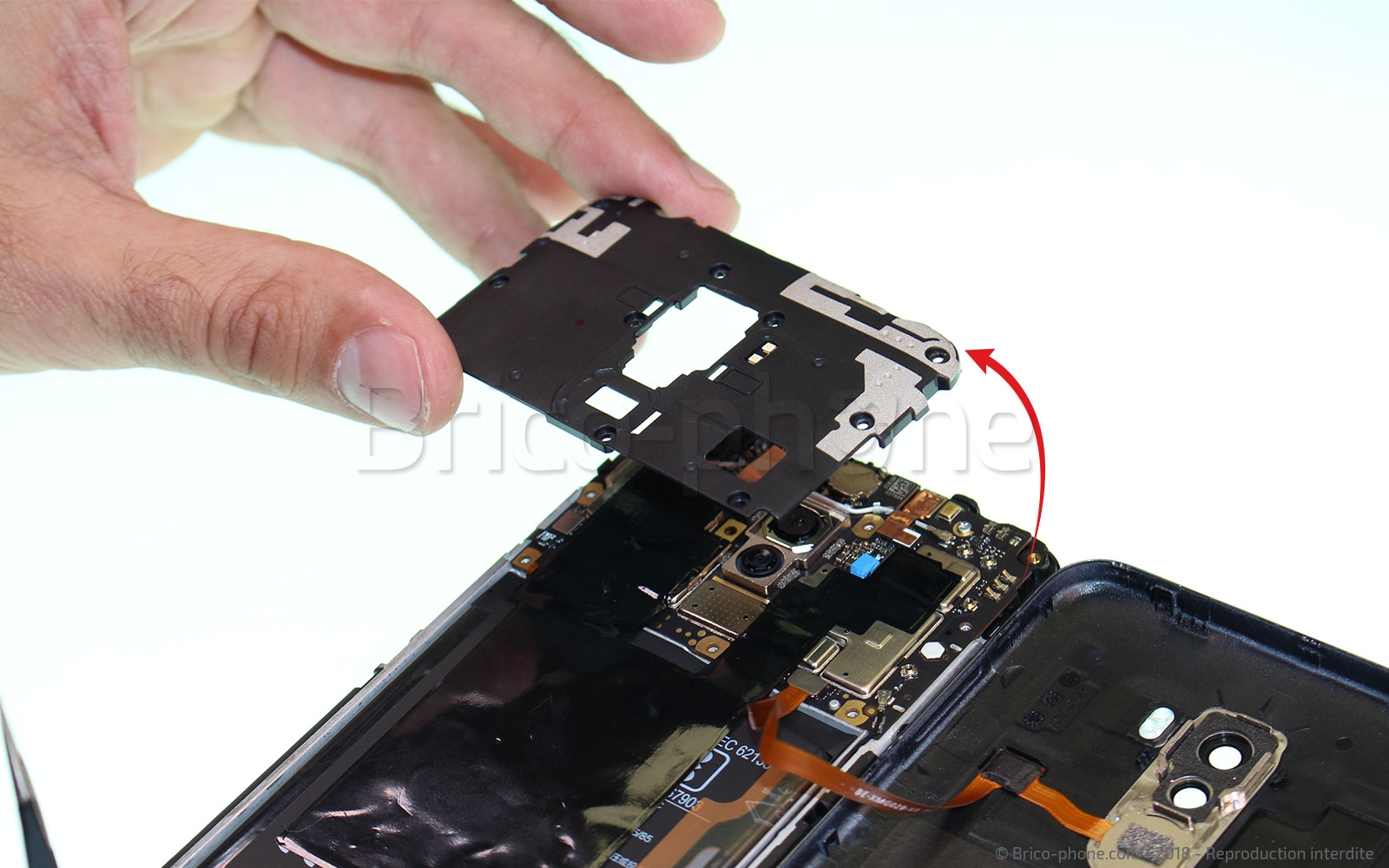 Changement d'écran (vitre+LCD) sur Pocophone F1 photo 1